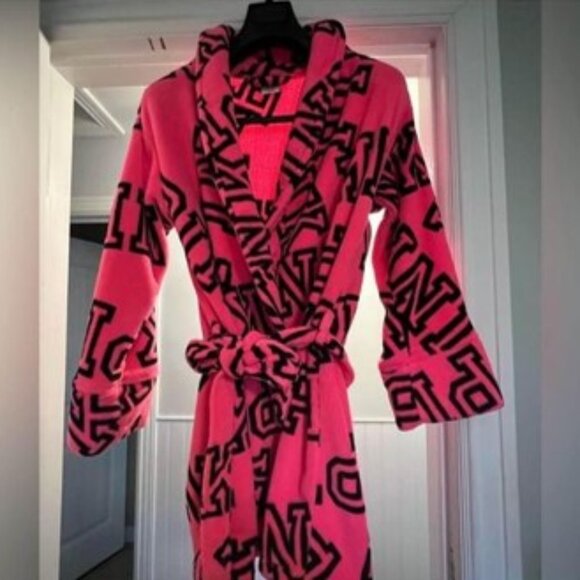 Pink Robe/Housecoat - Picture 1 of 2